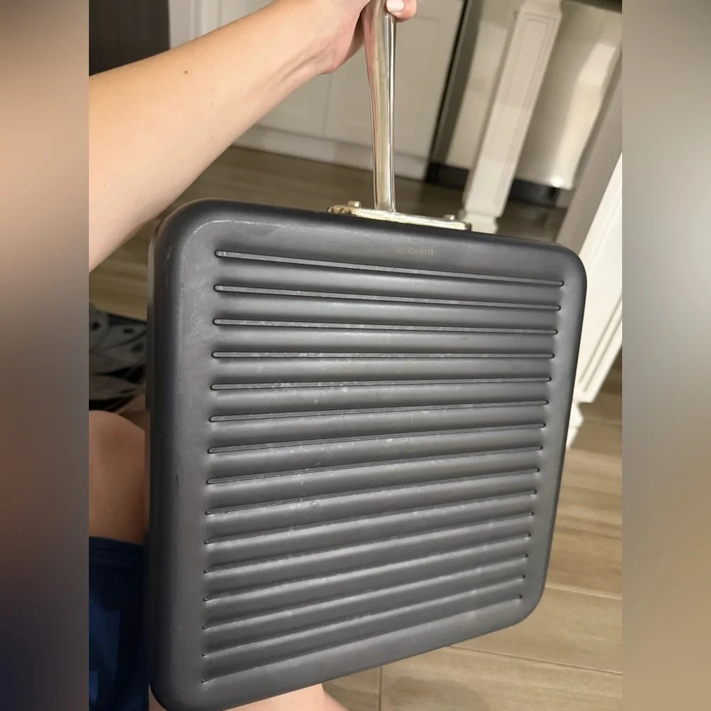 All-Clad square ridged